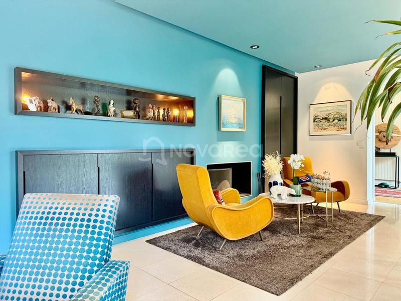 Villa - 285 m² - 8 pièces