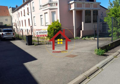 Parking / Garage - 10 m²