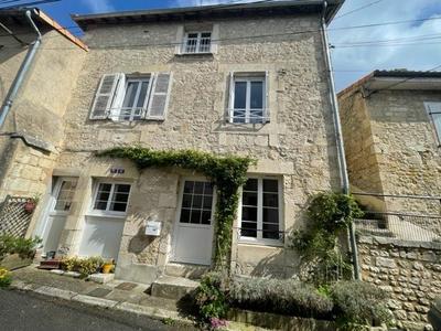 Maison ancienne - 138 m² - 6 pièces