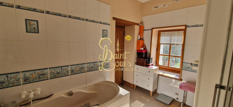 Maison - 200 m² - 7 pièces