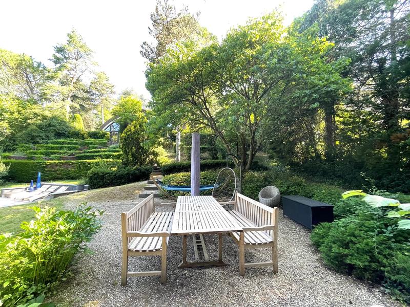 Maison - 260 m² - 7 pièces