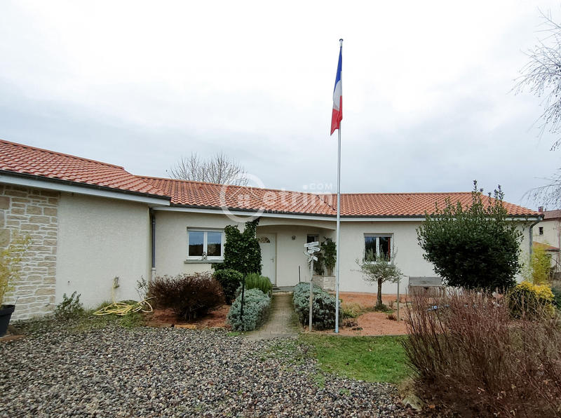 Maison - 218 m² - 7 pièces