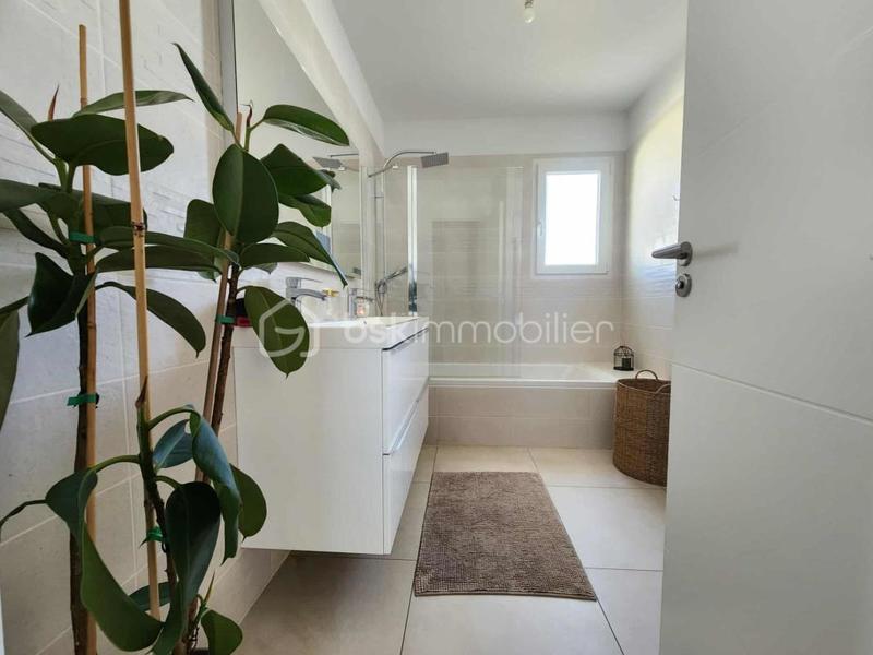 Villa - 145 m² - 6 pièces