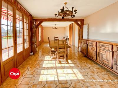 Maison - 158 m² - 7 pièces