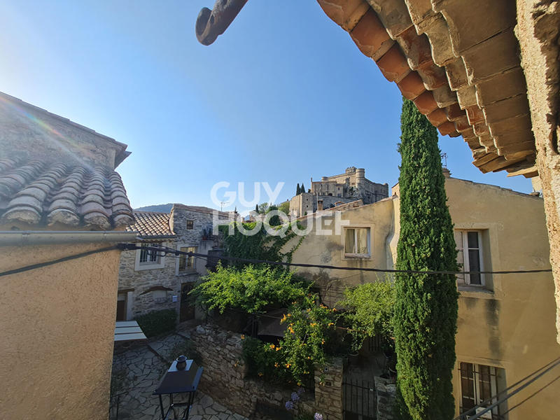 Maison - 270 m² - 10 pièces