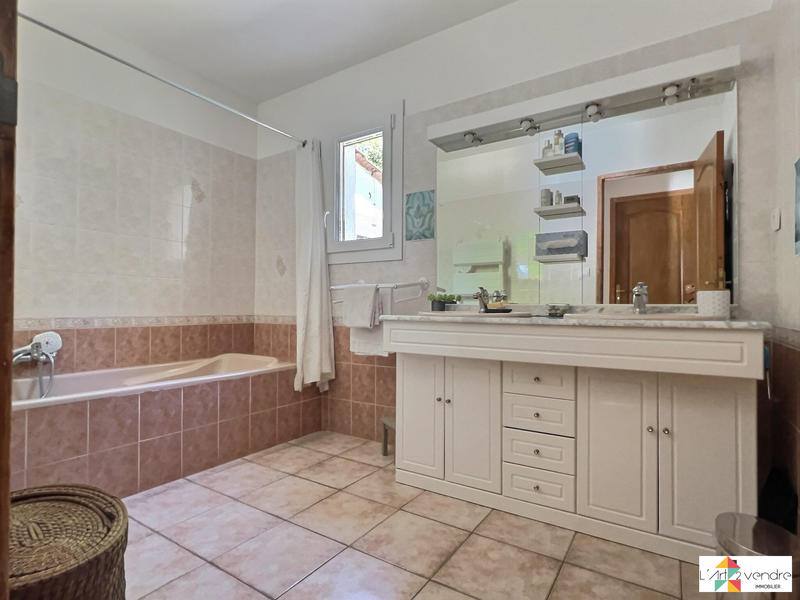 Villa - 122 m² - 5 pièces