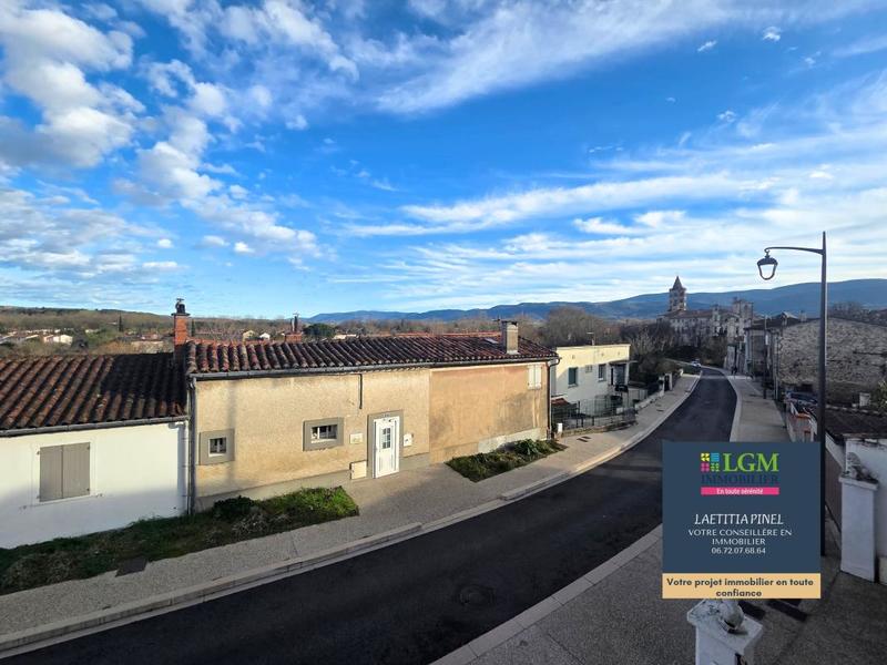 Maison - 205 m² - 7 pièces