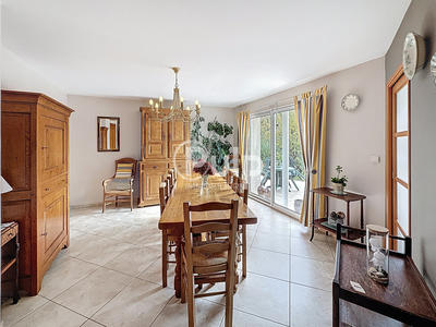 Maison d'architecte - 174 m² - 8 pièces