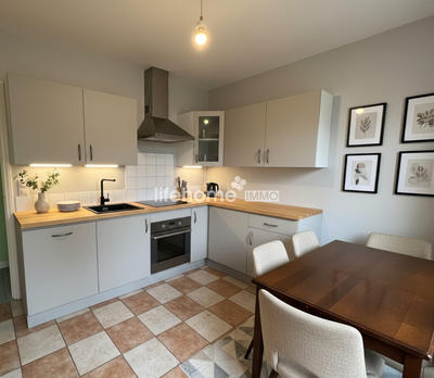 Maison traditionnelle - 91 m² - 4 pièces