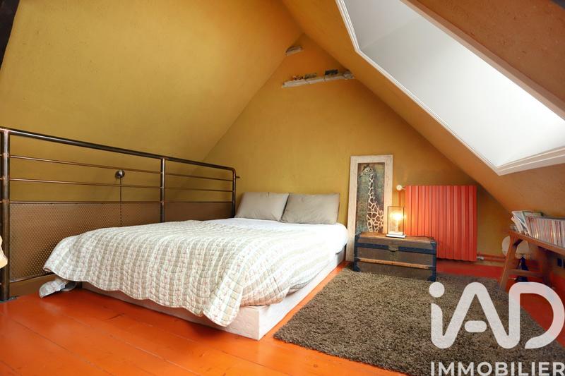 Maison - 218 m² - 8 pièces