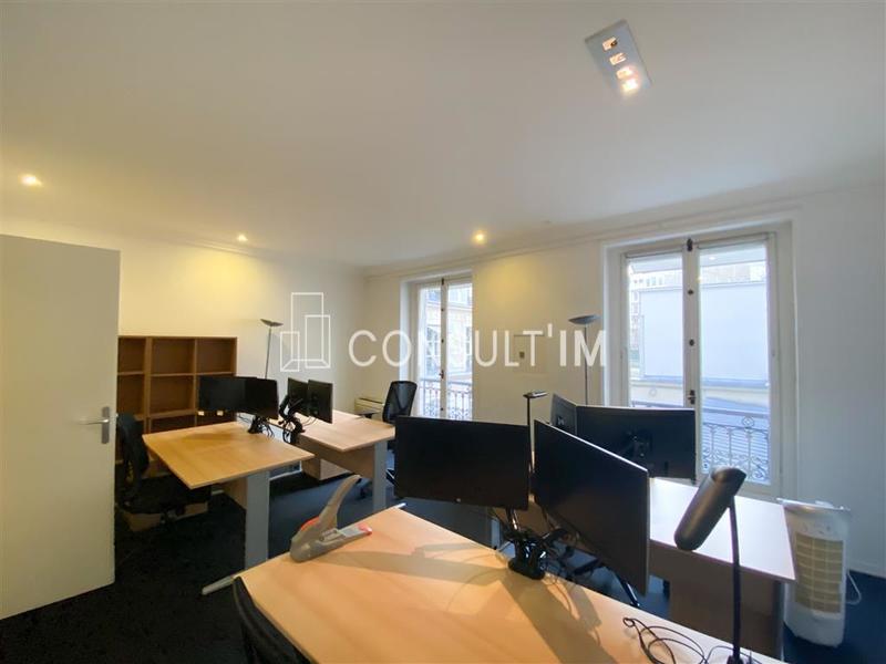 Bureau - 325 m²