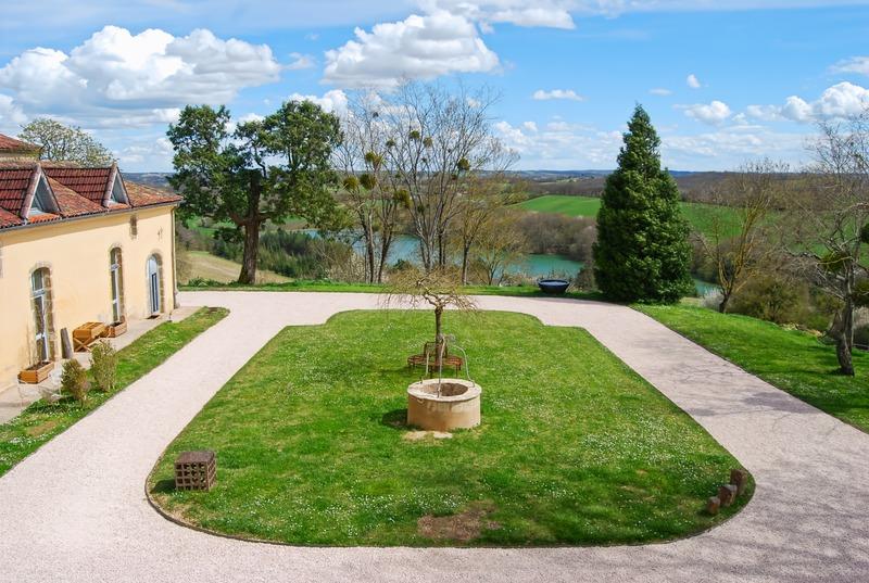 Château - 1 540 m² - 32 pièces