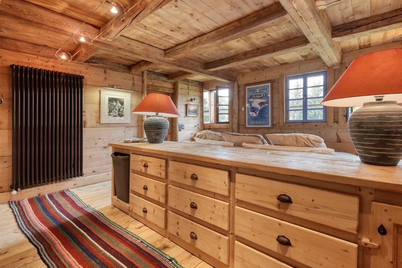 Châlet - 365 m² - 15 pièces