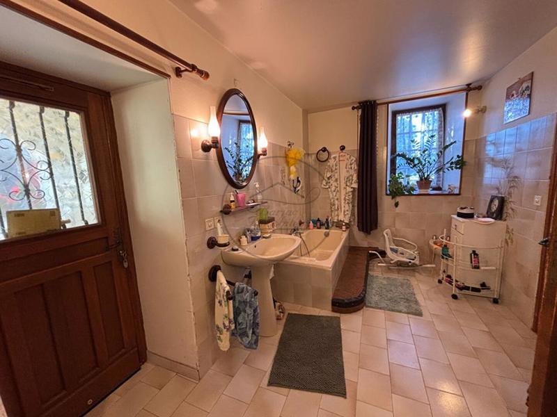 Maison - 144 m² - 5 pièces