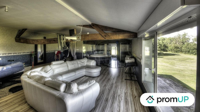 Maison contemporaine - 1 280 m² - 20 pièces