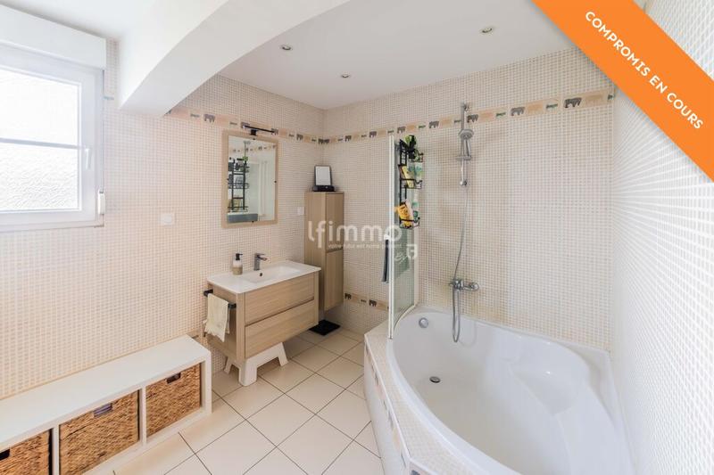 Maison - 145 m² - 5 pièces
