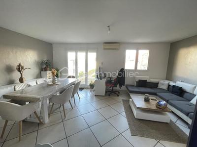 Maison - 92 m² - 5 pièces