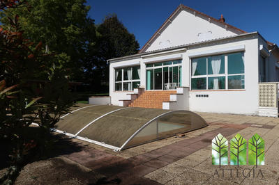 Maison - 400 m² - 7 pièces