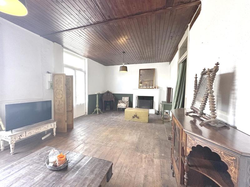 Maison traditionnelle - 125 m² - 6 pièces