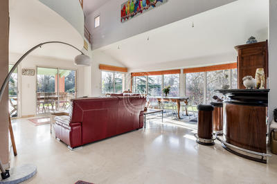 Maison - 346 m² - 10 pièces