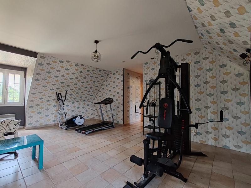 Maison - 445 m² - 15 pièces