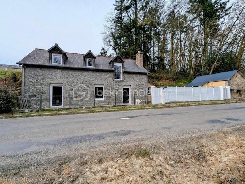 Maison - 96 m² - 4 pièces