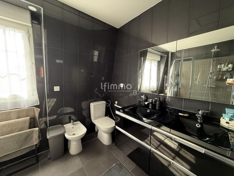 Maison - 150 m² - 7 pièces