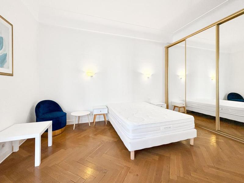 Appartement - 65 m² - 2 pièces