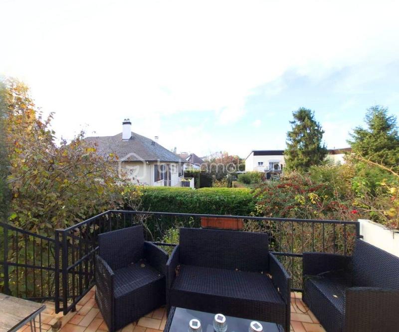 Maison - 191 m² - 6 pièces