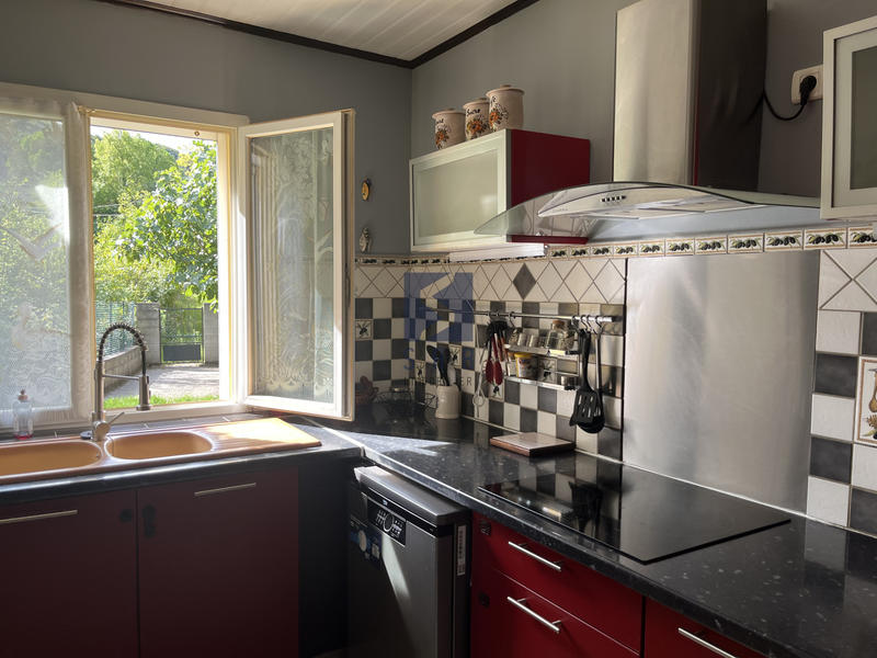 Maison - 175 m² - 9 pièces