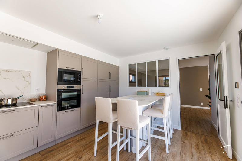 Maison - 209 m² - 7 pièces