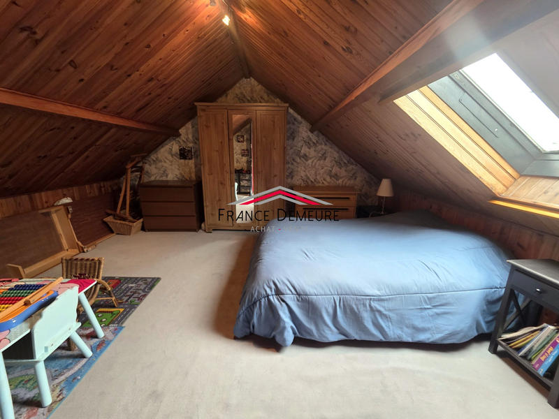 Maison - 130 m² - 7 pièces