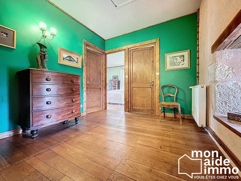 Maison - 180 m² - 4 pièces