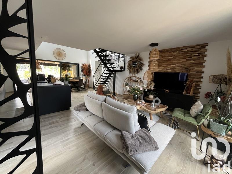 Maison - 122 m² - 5 pièces