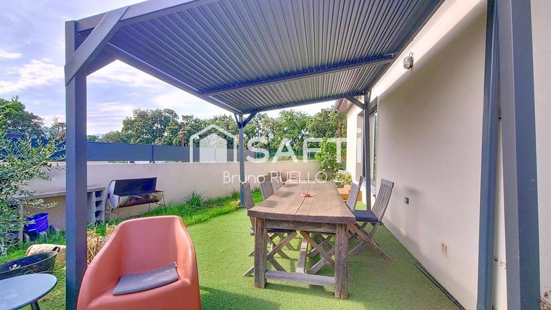 Maison - 94 m² - 4 pièces