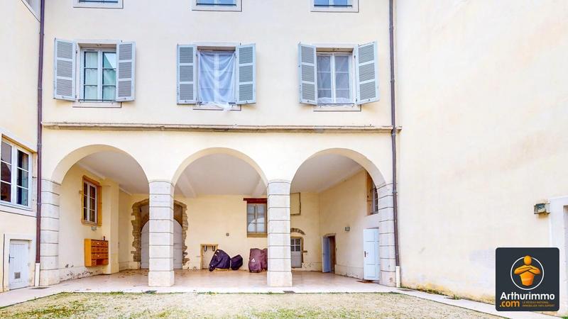 Appartement - 120 m² - 4 pièces