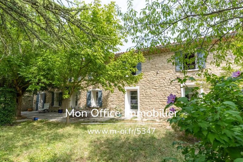 Remise - 354 m² - 8 pièces