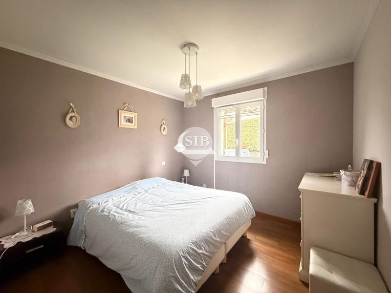 Maison traditionnelle - 122 m² - 6 pièces