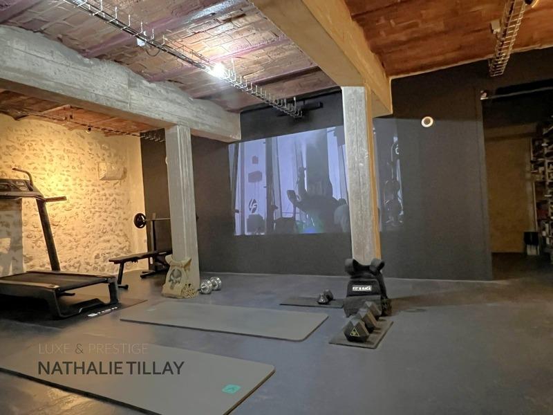 Loft - 188 m² - 6 pièces