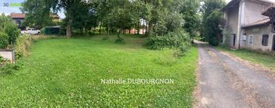 Terrain constructible - 896 m²