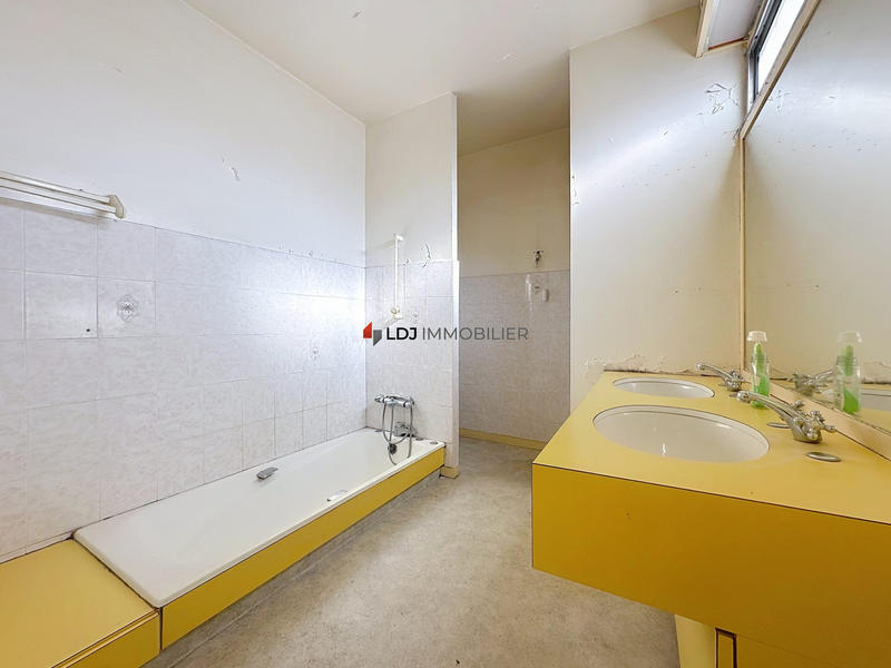 Appartement - 123 m² - 5 pièces