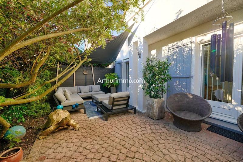 Maison - 138 m² - 6 pièces