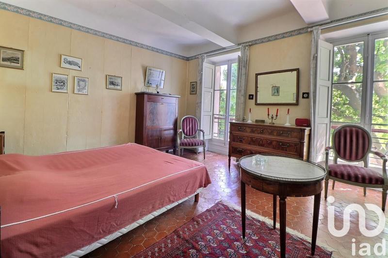 Maison - 505 m² - 17 pièces