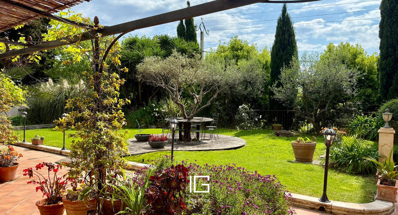 Local commercial - 276 m² - 5 pièces