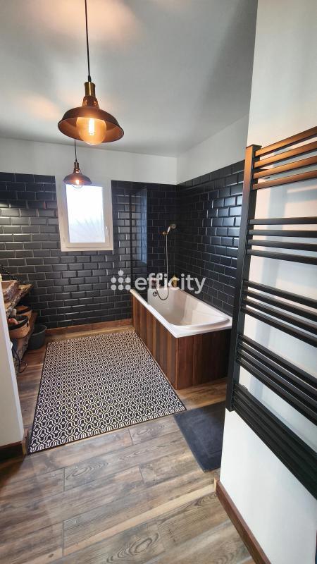 Villa - 173 m² - 6 pièces