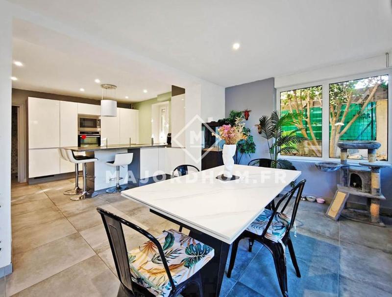 Maison - 110 m² - 4 pièces