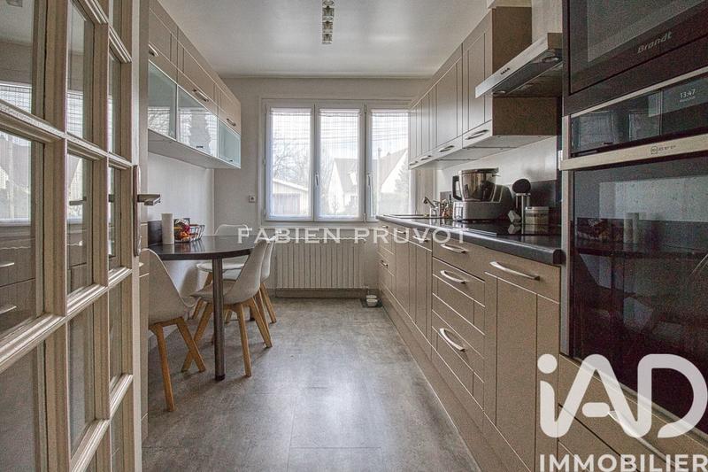 Maison - 151 m² - 7 pièces