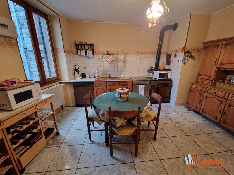 Appartement - 98 m² - 3 pièces