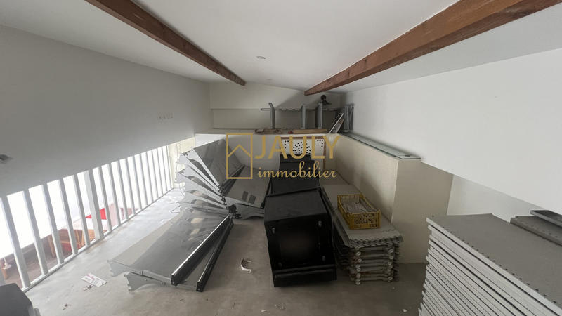 Local commercial - 200 m² - 5 pièces