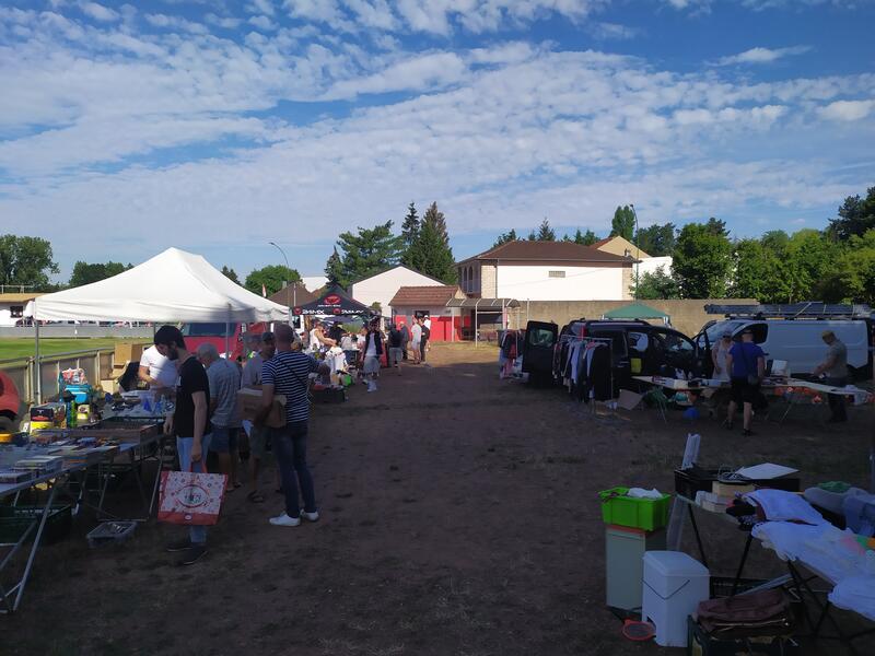 Marché aux puces du S.O.M.